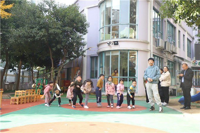 af8add9ab7cf4d806857f8ccdea44a9.jpg